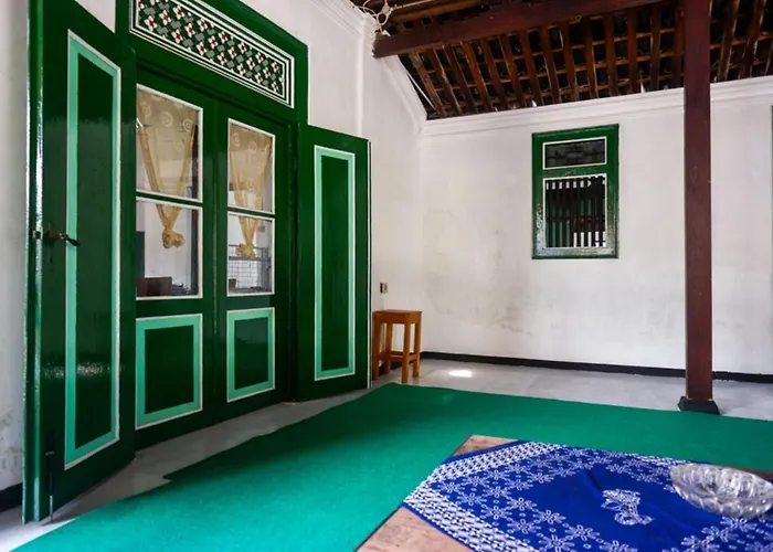 RedDoorz Syariah @ Ndalem Kembang Sore Yogyakarta