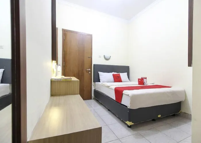 Reddoorz Plus Near Stadion Mandala Krida Yogyakarta